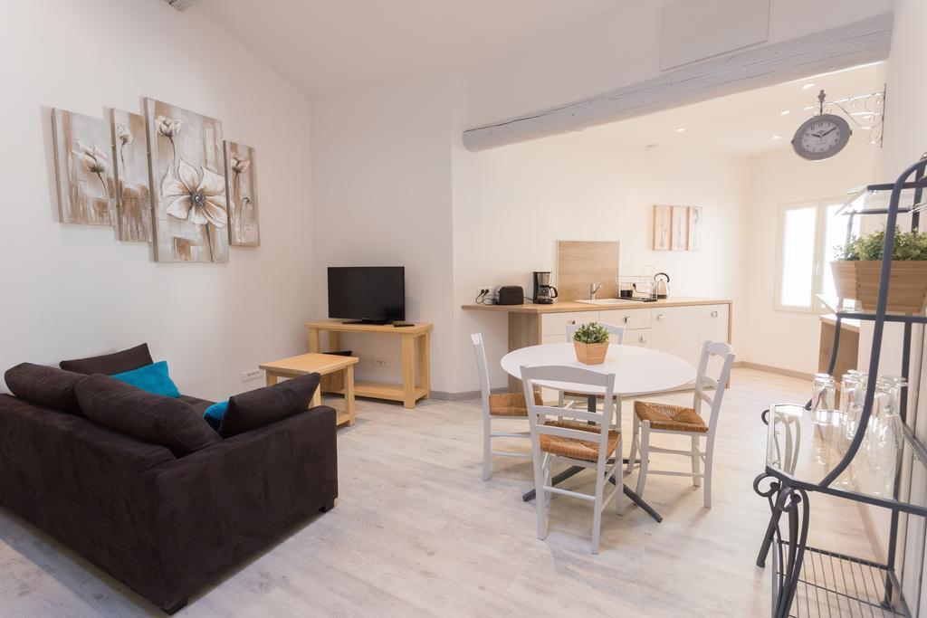Grand Studio Republique Διαμέρισμα LʼIsle-sur-la-Sorgue Εξωτερικό φωτογραφία